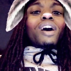 Meet your Posher, Delicia